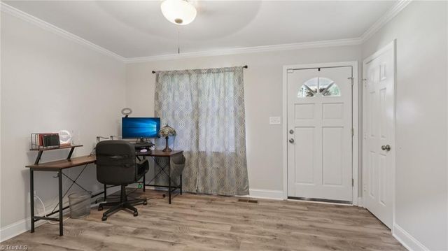 1608 Sharon Road, Winston-salem, NC 27103