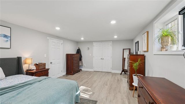 1608 Sharon Road, Winston-salem, NC 27103