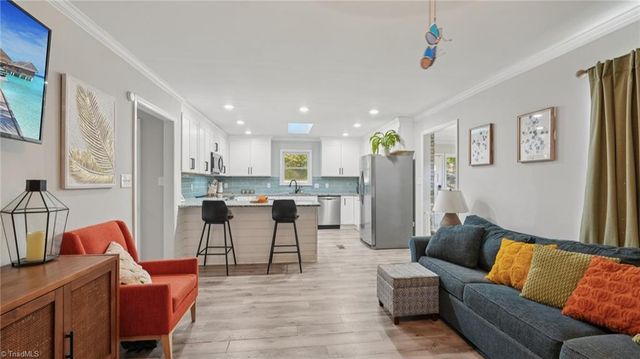 1608 Sharon Road, Winston-salem, NC 27103