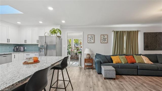 1608 Sharon Road, Winston-salem, NC 27103