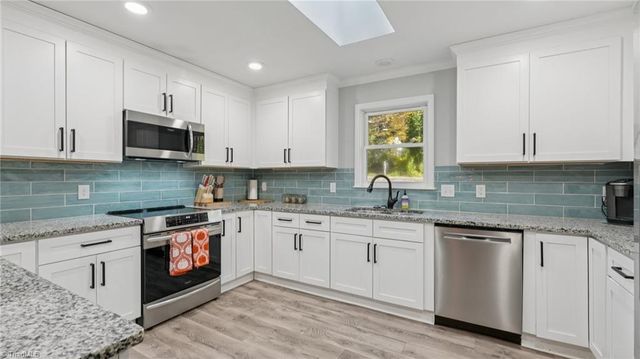 1608 Sharon Road, Winston-salem, NC 27103