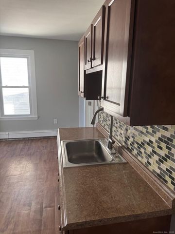 422 Lafayette Street 1R, Bridgeport, CT 06604