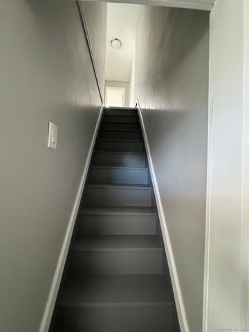 422 Lafayette Street 1R, Bridgeport, CT 06604