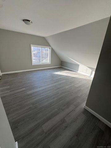 422 Lafayette Street 1R, Bridgeport, CT 06604