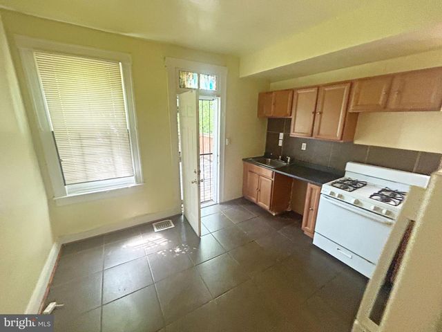 617 DUMBARTON AVE, Baltimore, MD 21218