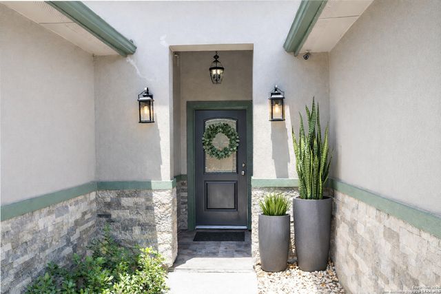 9527 Butterfly Bend, San Antonio, TX 78224