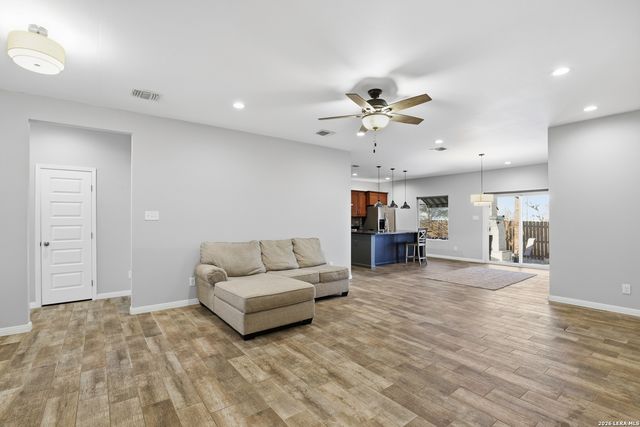 9527 Butterfly Bend, San Antonio, TX 78224