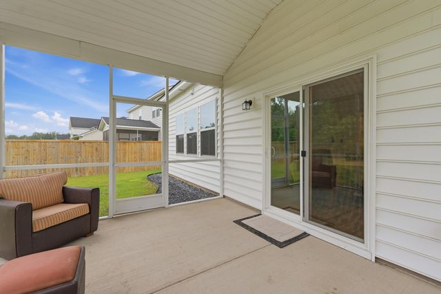 512 Yellow Leaf Lane, Summerville, SC 29486