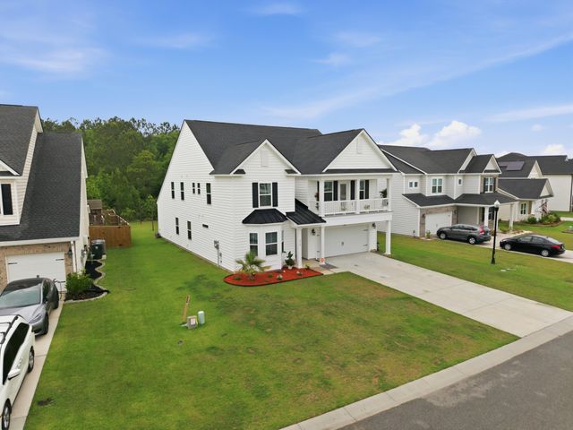 512 Yellow Leaf Lane, Summerville, SC 29486