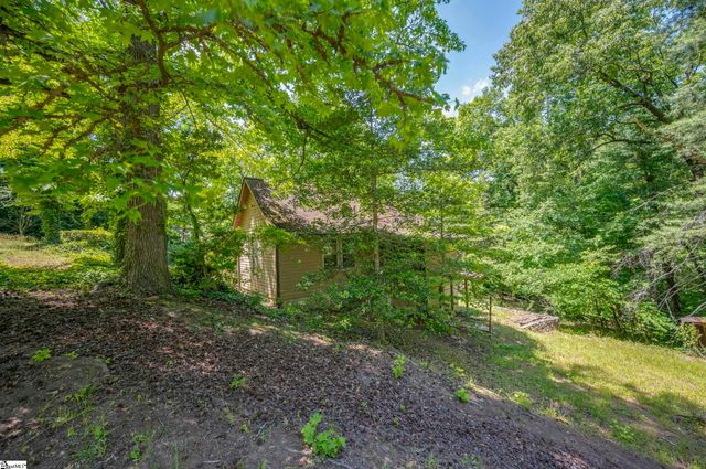 77 First Street, Tryon, NC 28782