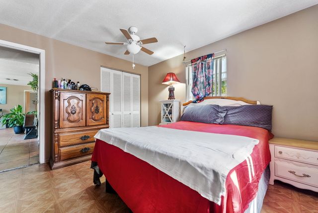 3177 SE Golden Gate Avenue, Stuart, FL 34997