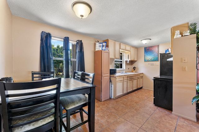 3177 SE Golden Gate Avenue, Stuart, FL 34997