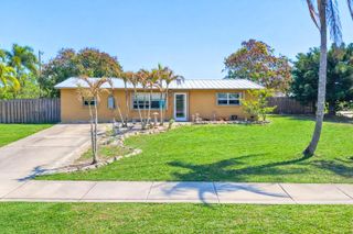 3177 SE Golden Gate Avenue, Stuart, FL 34997