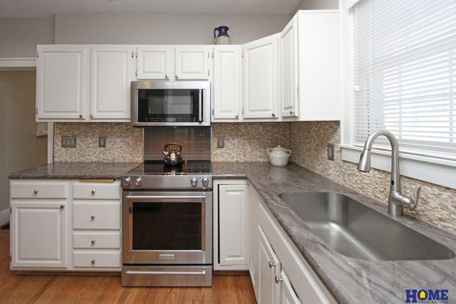 3028 Puritan Avenue, Lincoln, NE 68502