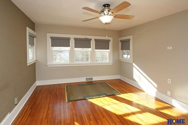 3028 Puritan Avenue, Lincoln, NE 68502