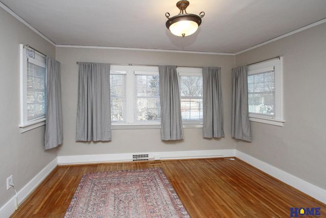 3028 Puritan Avenue, Lincoln, NE 68502