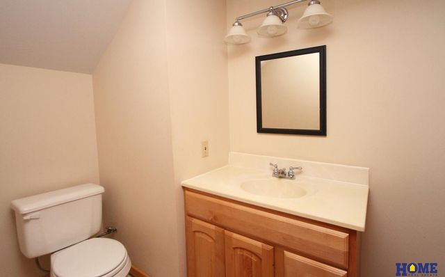 3028 Puritan Avenue, Lincoln, NE 68502