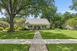 1040 Rossmore Ave, Baton Rouge, LA 70810