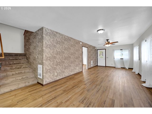 47638 Hwy 58, Oakridge, OR 97463