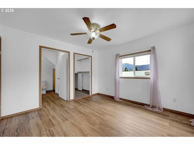 47638 Hwy 58, Oakridge, OR 97463