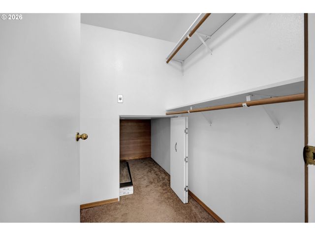 47638 Hwy 58, Oakridge, OR 97463