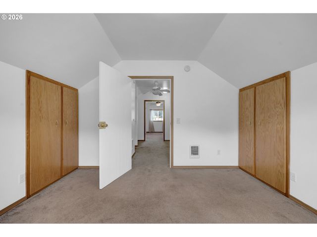 47638 Hwy 58, Oakridge, OR 97463