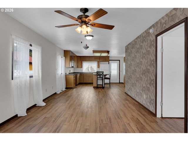 47638 Hwy 58, Oakridge, OR 97463