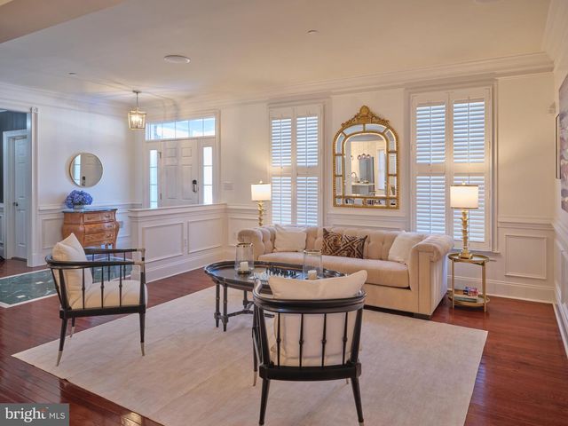 21 S LINCOLN AVE, Newtown, PA 18940