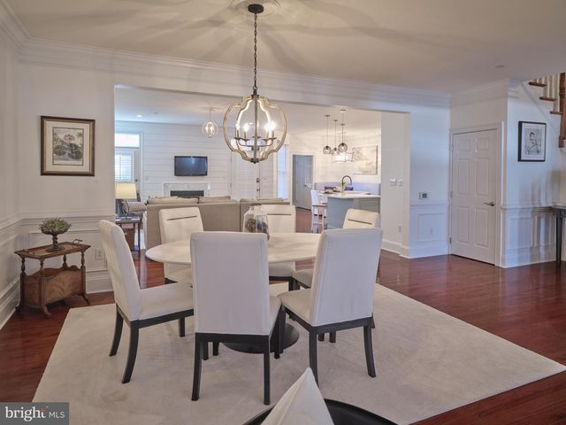 21 S LINCOLN AVE, Newtown, PA 18940