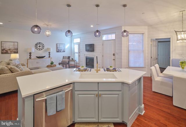 21 S LINCOLN AVE, Newtown, PA 18940