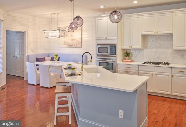 21 S LINCOLN AVE, Newtown, PA 18940