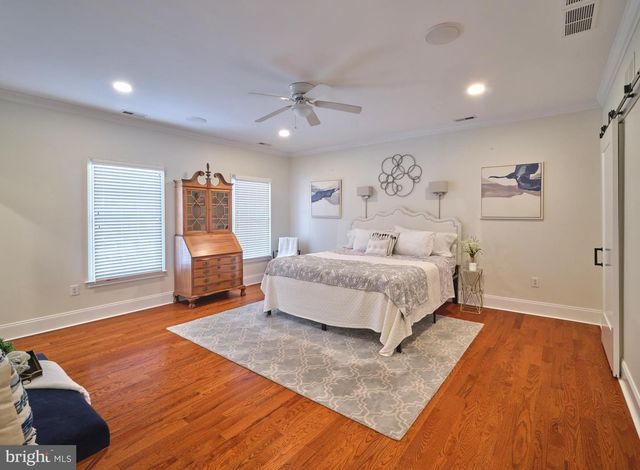 21 S LINCOLN AVE, Newtown, PA 18940