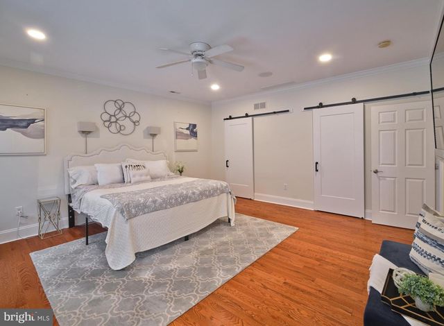 21 S LINCOLN AVE, Newtown, PA 18940