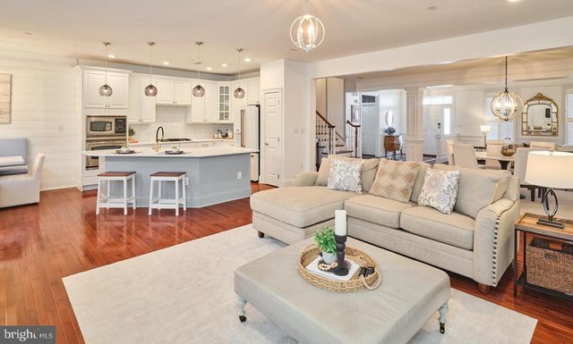 21 S LINCOLN AVE, Newtown, PA 18940