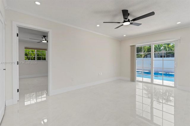 1900 SW 24th St, Miami, FL 33145