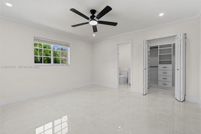 1900 SW 24th St, Miami, FL 33145