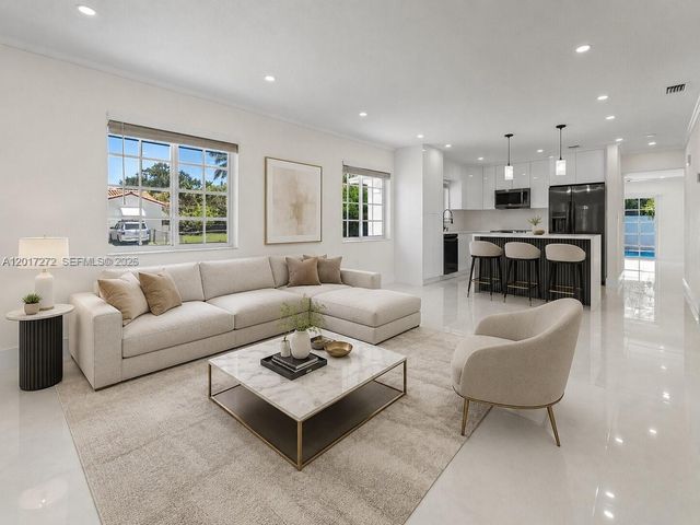1900 SW 24th St, Miami, FL 33145