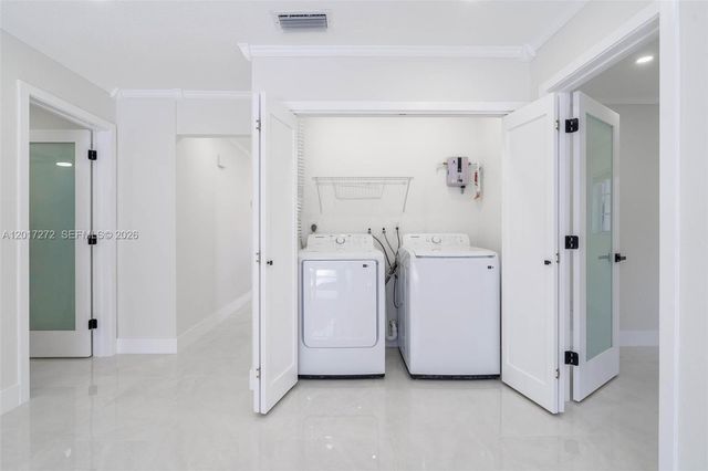 1900 SW 24th St, Miami, FL 33145