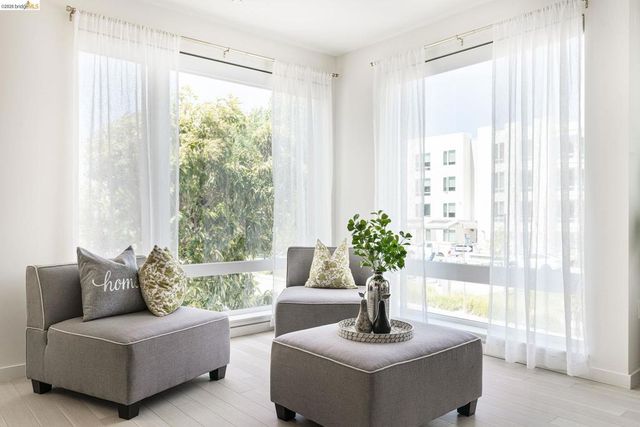51 Innes Ct 204, San Francisco, CA 94124