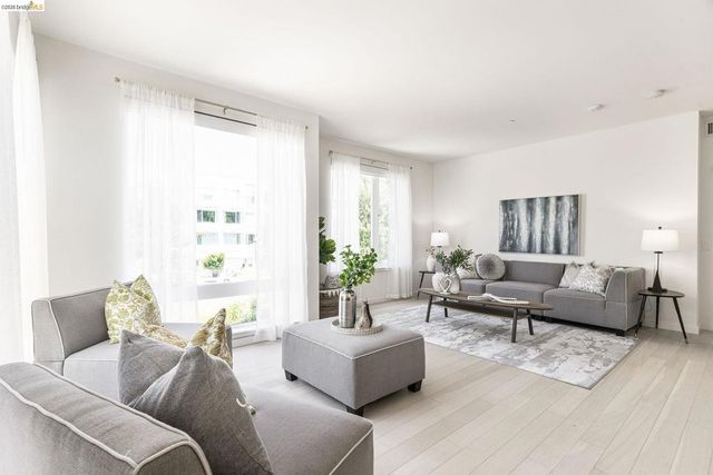 51 Innes Ct 204, San Francisco, CA 94124