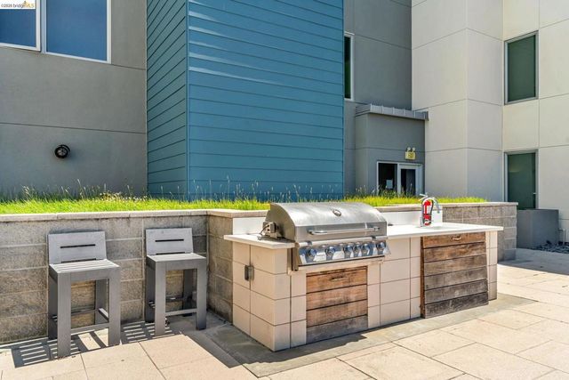 51 Innes Ct 204, San Francisco, CA 94124