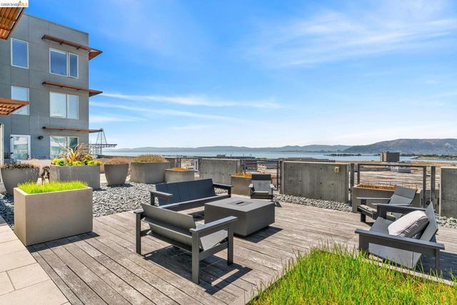 51 Innes Ct 204, San Francisco, CA 94124