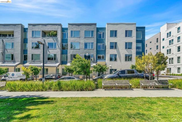 51 Innes Ct 204, San Francisco, CA 94124