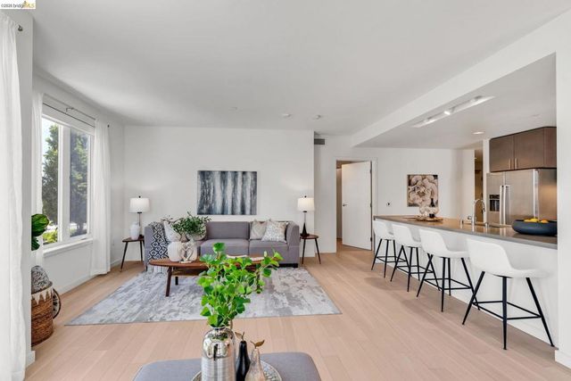 51 Innes Ct 204, San Francisco, CA 94124