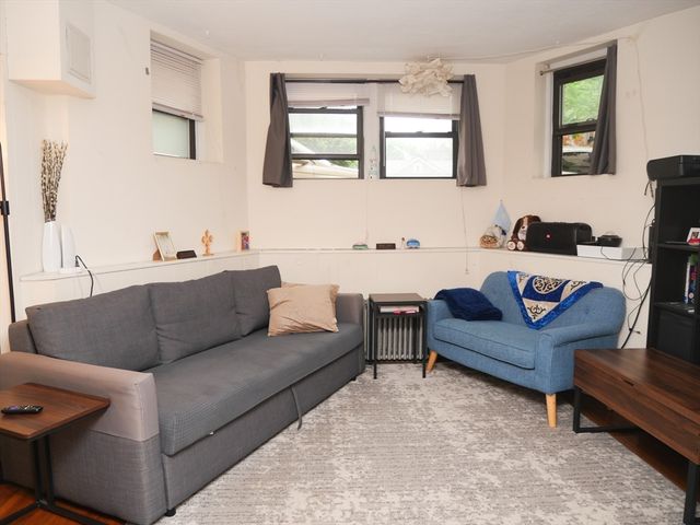 28 Browne 1, Brookline, MA 02446