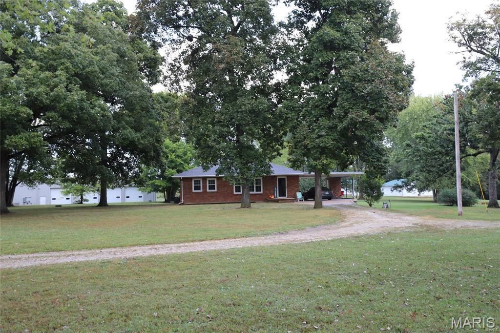 1155 East Karsch Boulevard, Farmington, MO 63640
