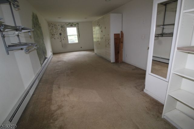 24 Hillside Rd, Rockaway Twp., NJ 07866