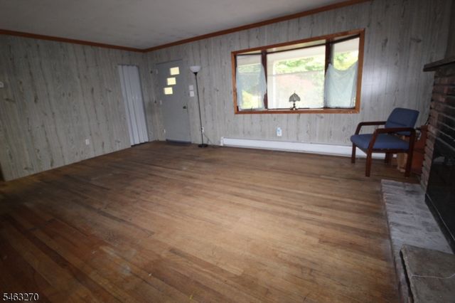 24 Hillside Rd, Rockaway Twp., NJ 07866