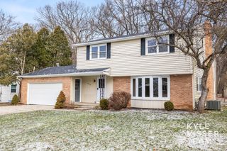 4455 Cloverleaf Drive SE, Grand Rapids, MI 49546