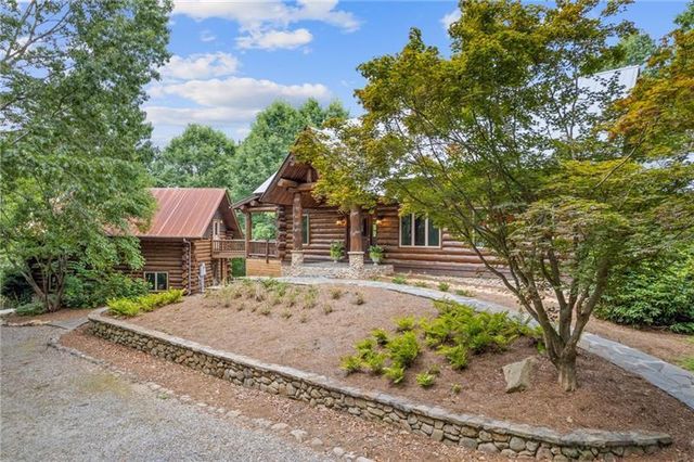 1355 White Road, White, GA 30184